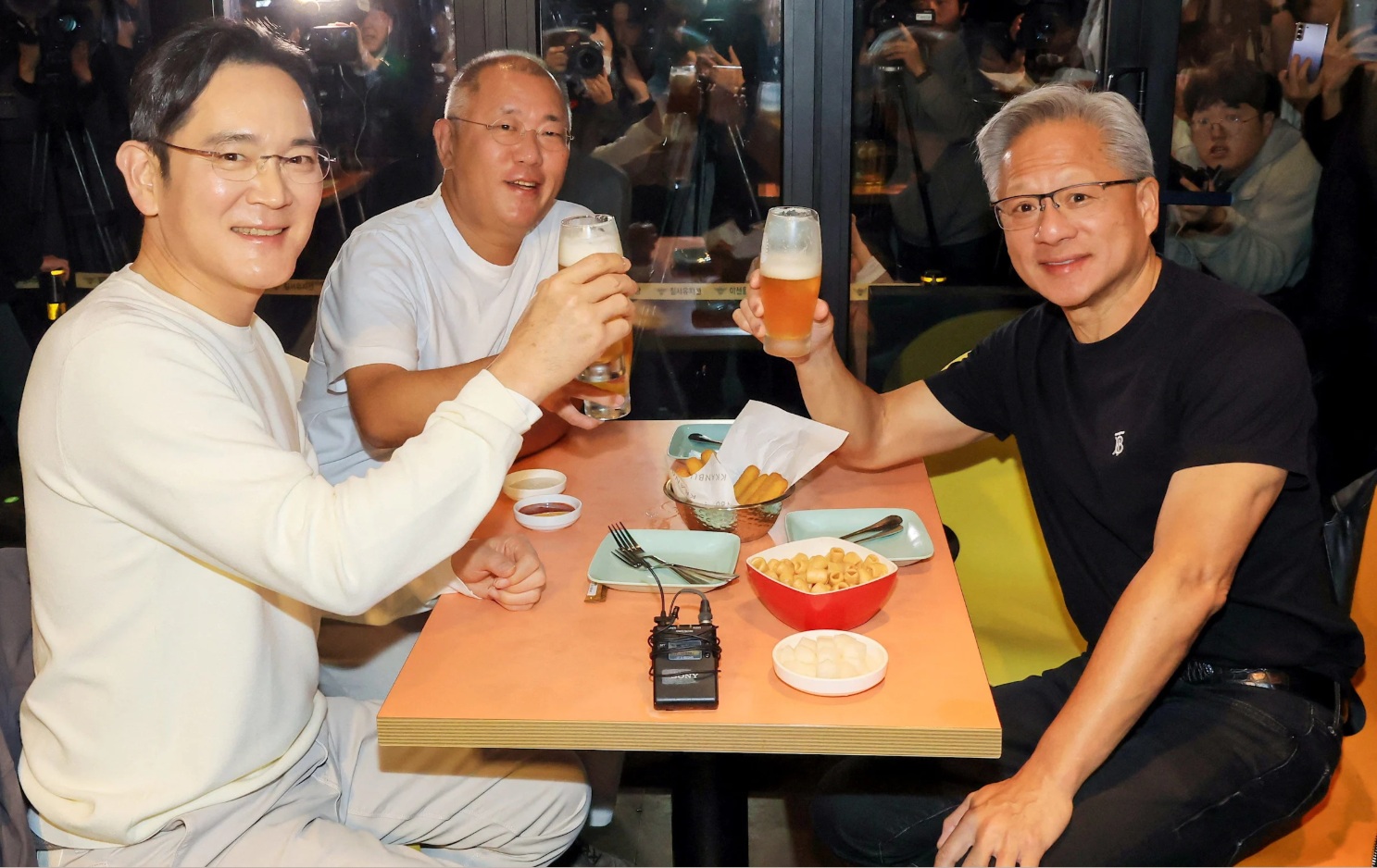 Nvidia Hyundai Samsung Dinner.jpg