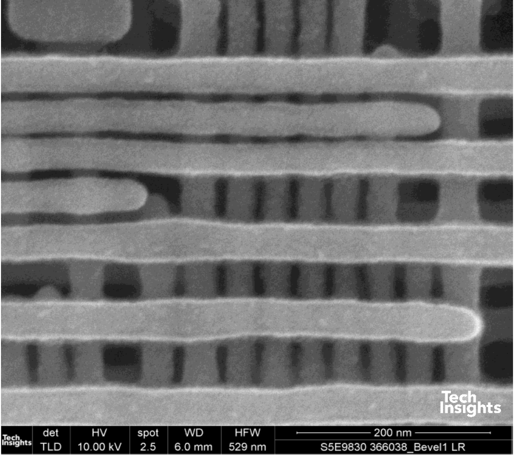 Samsung 7nm 36 nm pitch metal.png